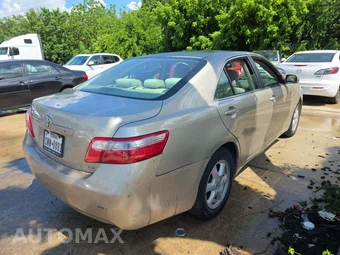 2007 Toyota Camry LE – miniatura 3