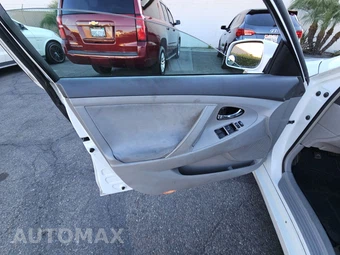 2007 Toyota Camry LE – miniatura 9