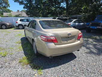 2007 Toyota Camry LE – miniatura 2