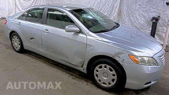 2007 Toyota Camry LE - miniatura 3