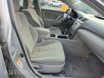2007 Toyota Camry LE - miniatura 8