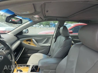 2007 Toyota Camry LE – miniatura 17