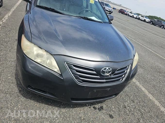 2007 Toyota Camry LE – miniatura 2