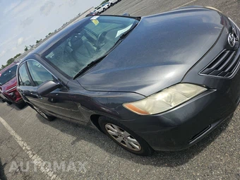 2007 Toyota Camry LE – miniatura 3