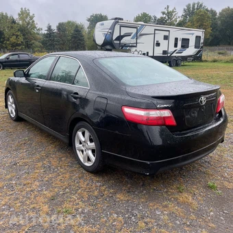 2007 Toyota Camry SE - miniatura 3