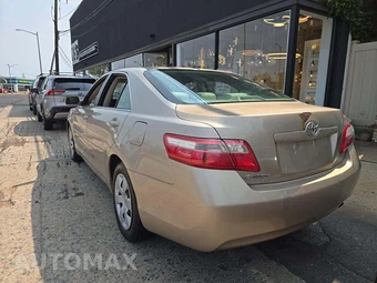 2007 Toyota Camry SE - miniatura 2
