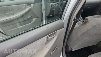 2007 Toyota Corolla CE – miniatura 32