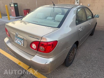 2007 Toyota Corolla LE – miniatura 3