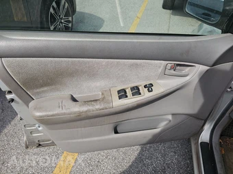 2007 Toyota Corolla S – miniatura 9