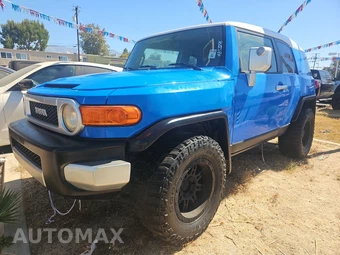 2007 Toyota FJ Cruiser w/Rear Doors