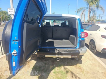 2007 Toyota FJ Cruiser w/Rear Doors - miniatura 16