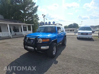 2007 Toyota FJ Cruiser w/Rear Doors