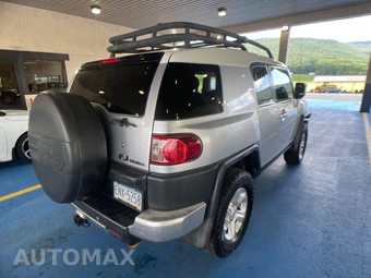 2007 Toyota FJ Cruiser w/Rear Doors - miniatura 4