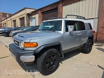 2007 Toyota FJ Cruiser w/Rear Doors