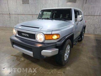 2007 Toyota FJ Cruiser w/Rear Doors