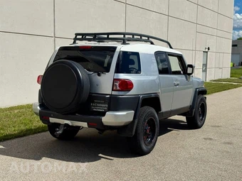 2007 Toyota FJ Cruiser w/Rear Doors - miniatura 10