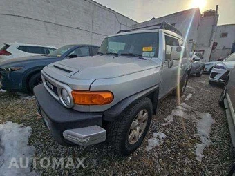 2007 Toyota FJ Cruiser w/Rear Doors