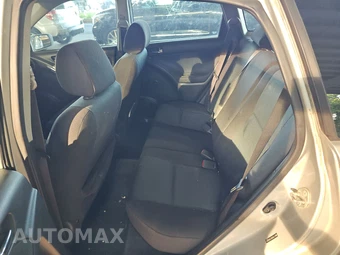 2007 Toyota Matrix XR – miniatura 13