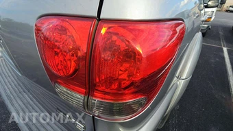 2007 Toyota Sequoia SR5 - miniatura 28