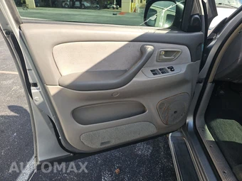 2007 Toyota Sequoia SR5 - miniatura 9