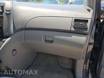 2007 Toyota Sienna CE Minivan 7-Passenger 119.3" WB - miniatura 17