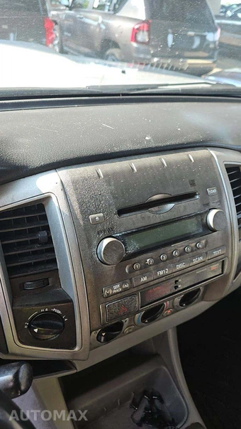 2007 Toyota Tacoma Extended Cab Medium Bed w/Rear Doors - miniatura 32