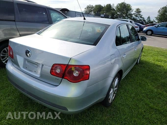 2007 Volkswagen Jetta Sedan Wolfsburg Edition – miniatura 4
