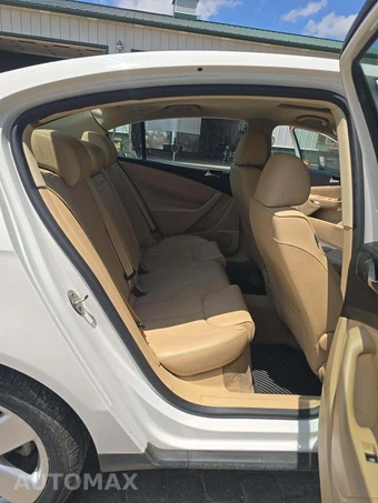 2007 Volkswagen Passat Sedan 2.0T – miniatura 13