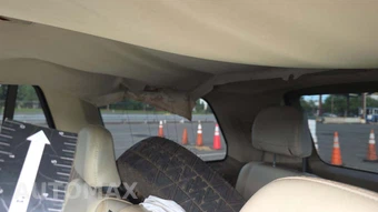 2007 Volvo XC90 3.2 w/Moonroof & 3rd Row - miniatura 23