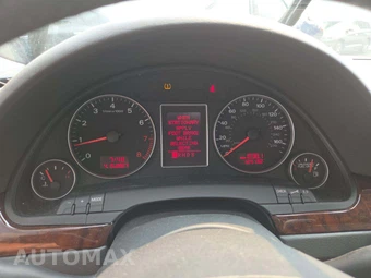 2008 Audi A4 2.0T Sedan – miniatura 9