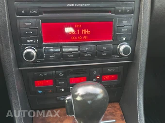 2008 Audi A4 2.0T Special Edition Sedan - miniatura 18