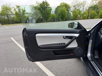 2008 Audi RS 4 Cabriolet Convertible - miniatura 33