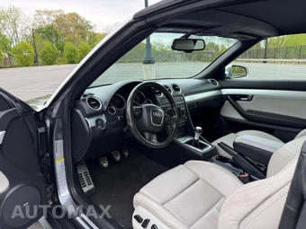 2008 Audi RS 4 Cabriolet Convertible - miniatura 34