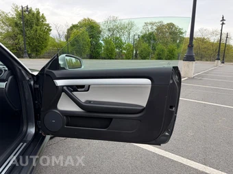 2008 Audi RS 4 Cabriolet Convertible - miniatura 38
