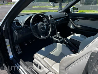 2008 Audi RS 4 Cabriolet - miniatura 28