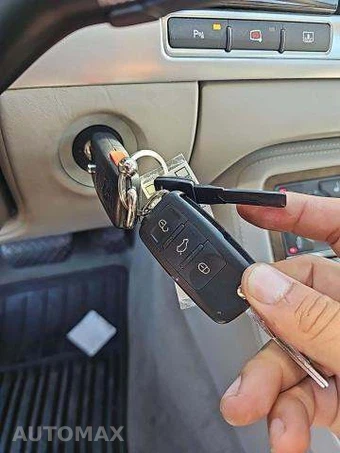 2008 Audi S8 – miniatura 8