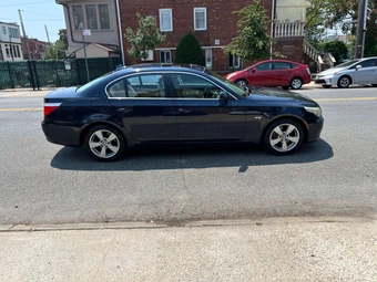 2008 BMW 5 Series Sedan 528xi - miniatura 8