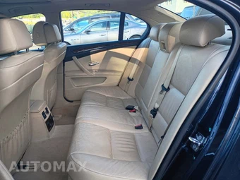 2008 BMW 5 Series Sedan 528xi - miniatura 12