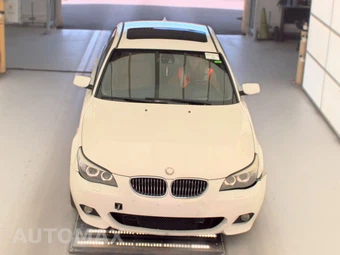 2008 BMW 5 Series Sedan 550i - miniatura 2