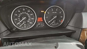 2008 BMW 5 Series Sedan 550i - miniatura 32