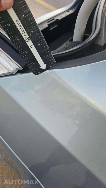 2008 BMW M5 Sedan - miniatura 23