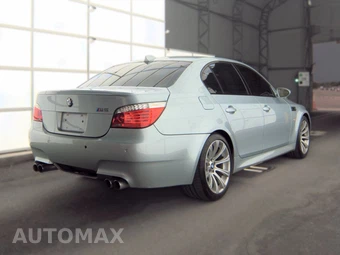 2008 BMW M5 Sedan - miniatura 4
