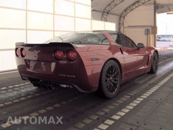 2008 Chevrolet Corvette Coupe - miniatura 4