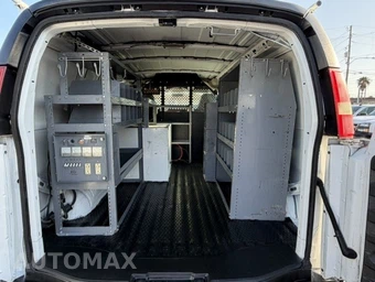 2008 Chevrolet Express 3500 Cargo Van 1WT 135.0" WB - miniatura 10