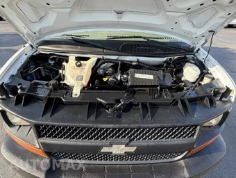 2008 Chevrolet Express 3500 Cargo Van 1WT 135.0" WB - miniatura 21