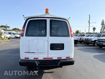 2008 Chevrolet Express 3500 Cargo Van 1WT 135.0" WB - miniatura 6