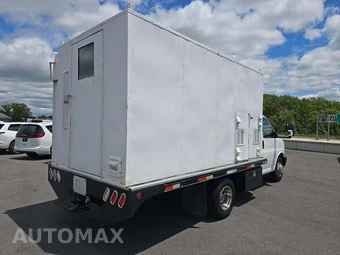 2008 Chevrolet Express 3500 Cutaway 1WT 10K GVWR DRW - miniatura 3