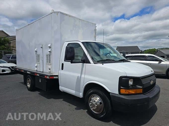 2008 Chevrolet Express 3500 Cutaway 1WT 10K GVWR DRW - miniatura 4