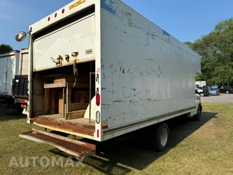 2008 Chevrolet Express 3500 Cutaway 1WT 12300 GVWR - miniatura 6
