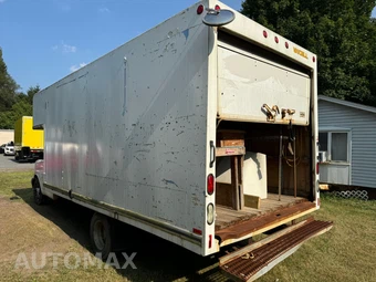 2008 Chevrolet Express 3500 Cutaway 1WT 12300 GVWR - miniatura 8